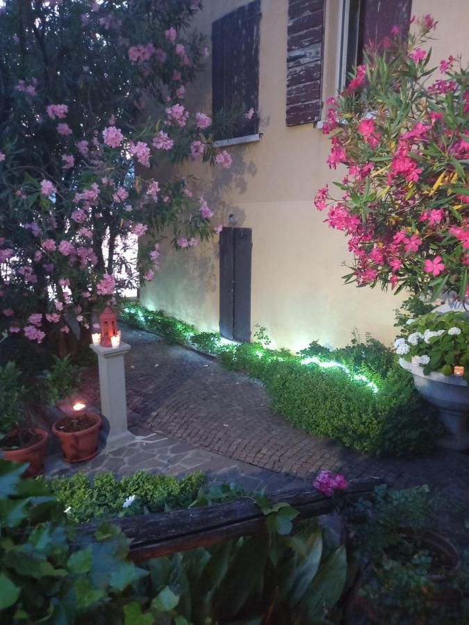 L'Oleandro Sul Lago D'Iseo B&B Sulzano Exteriér fotografie